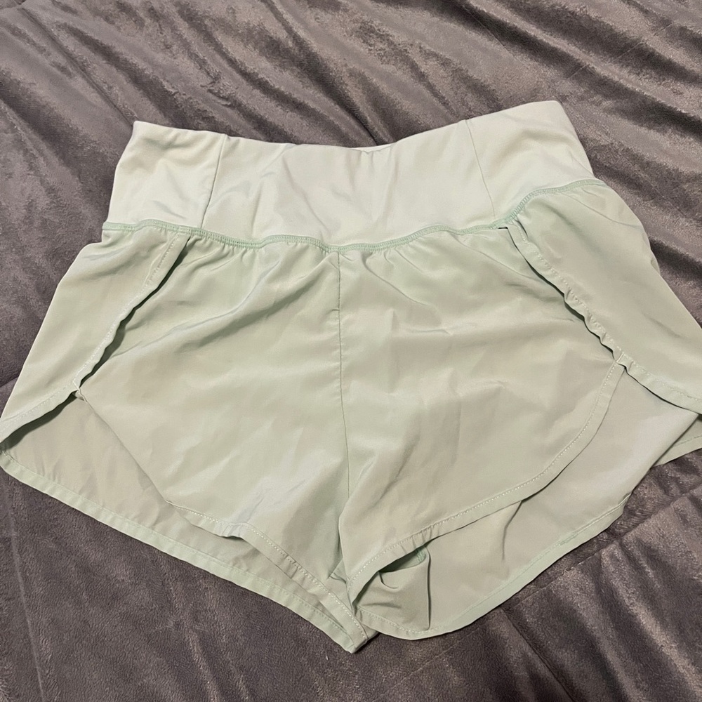 Small Senita Marathon Shorts Mint Color.